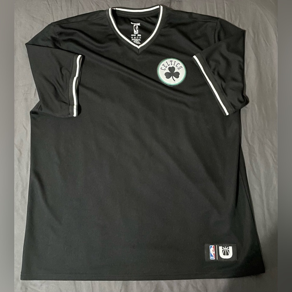 Boston Celtics UNK NBA Men's Jersey Tank Top Sleeveless Mesh Tee Shirt.